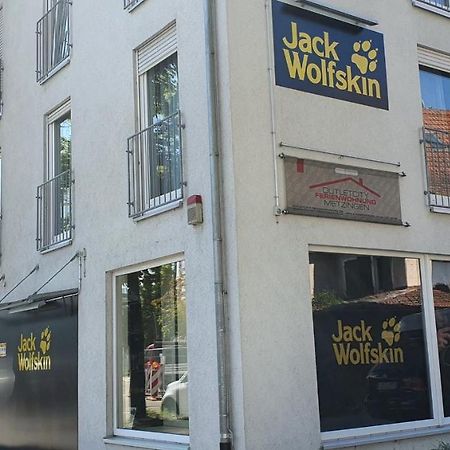 Outletcity Ferienwohnung 2 Metzingen  Buitenkant foto
