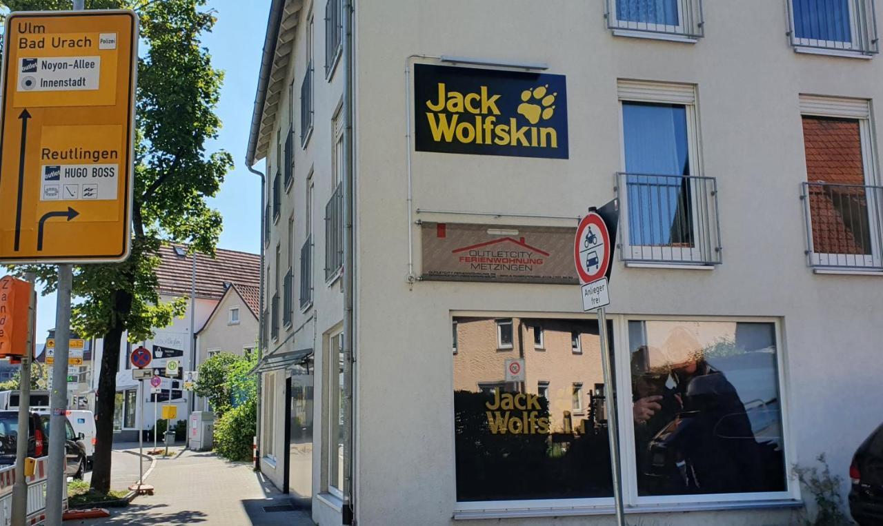Outletcity Ferienwohnung 2 Metzingen  Buitenkant foto