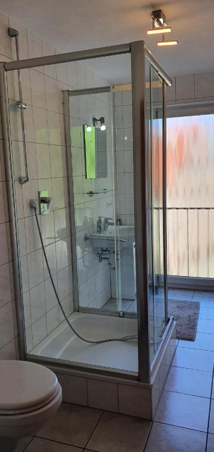 Outletcity Ferienwohnung 2 Metzingen  Buitenkant foto