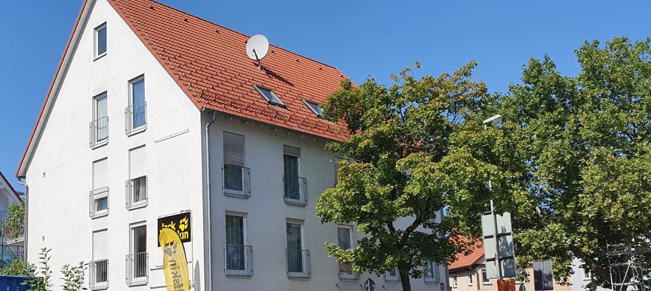 Outletcity Ferienwohnung 2 Metzingen  Buitenkant foto